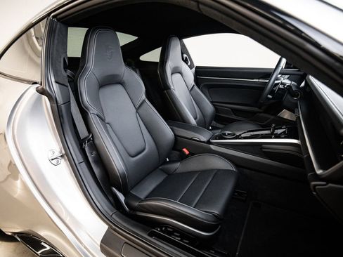 Used 2022 Porsche 911 Turbo S AWD/4WD image 29