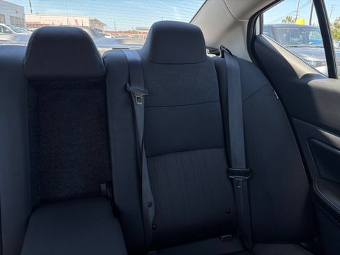 Used 2025 Nissan Altima 2.5 SV FWD image 33