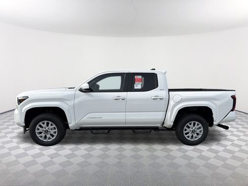 New 2026 Toyota Tacoma SR5 AWD/4WD image 4