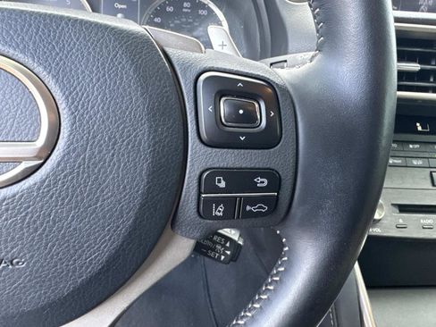 Used 2020 Lexus IS 300 image 21