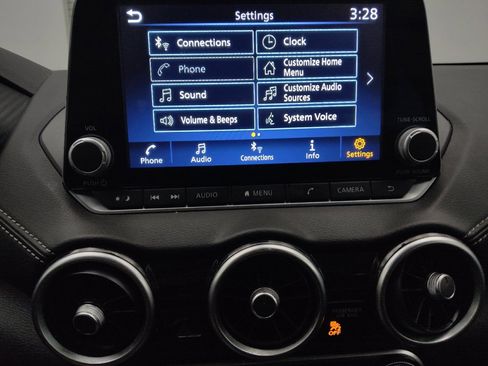 Used 2024 Nissan Sentra SV FWD image 25