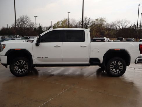 Used 2021 GMC Sierra 2500 AT4 w/ AT4 Premium Plus Package image 9