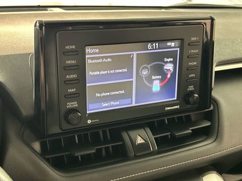 Used 2020 Toyota RAV4 XLE w/ Carpet Mat Package AWD/4WD image 17
