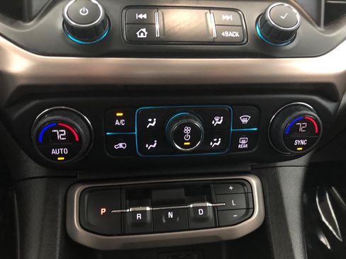 Used 2023 GMC Acadia Denali w/ Denali Technology Package AWD/4WD image 20