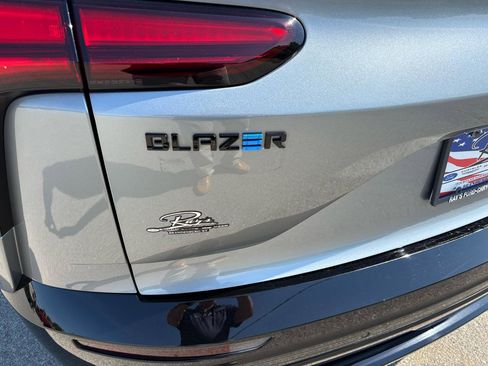 Used 2024 Chevrolet Blazer EV RS RWD image 10