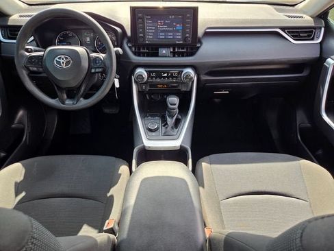 Used 2022 Toyota RAV4 LE AWD/4WD image 14