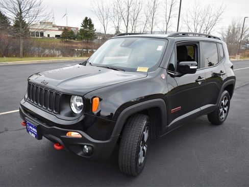 Used 2022 Jeep Renegade Trailhawk w/ Trailer Tow Group image 11