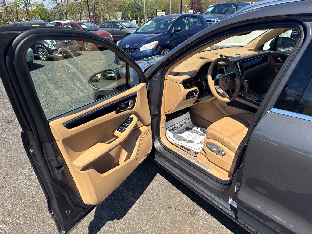 Used 2016 Porsche Macan S AWD/4WD image 27