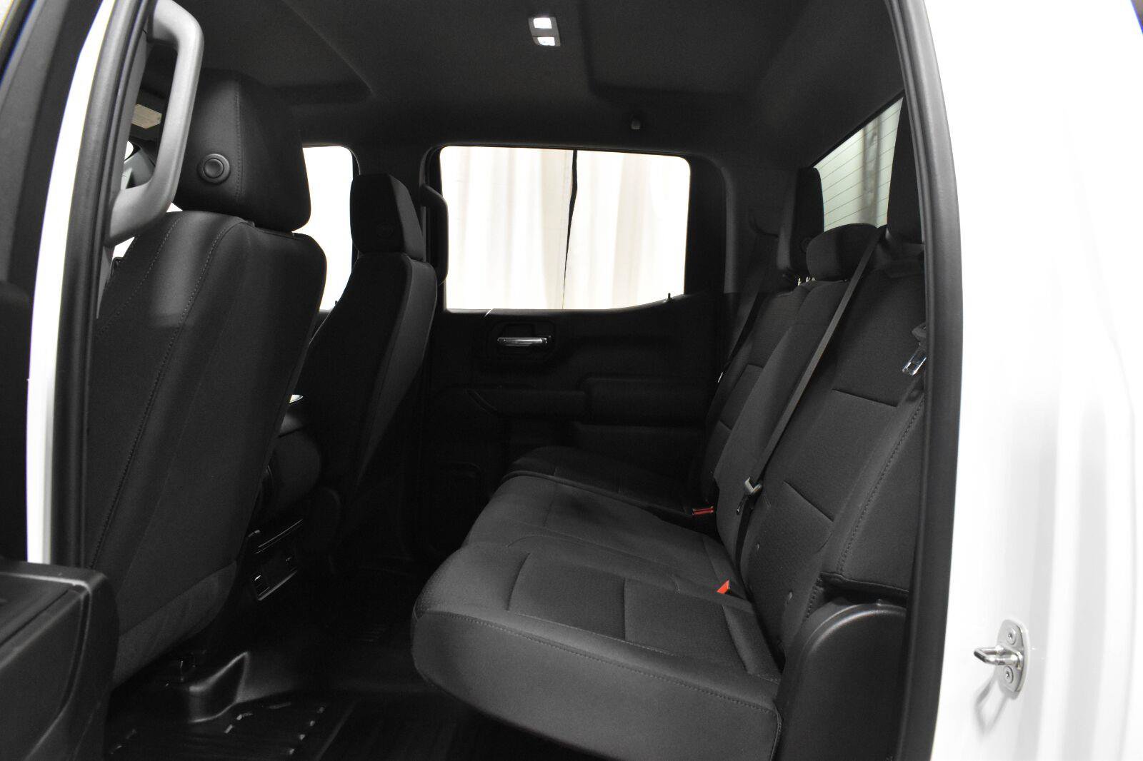 Used 2023 Chevrolet Silverado 1500 W/T w/ WT Value Package AWD/4WD image 4