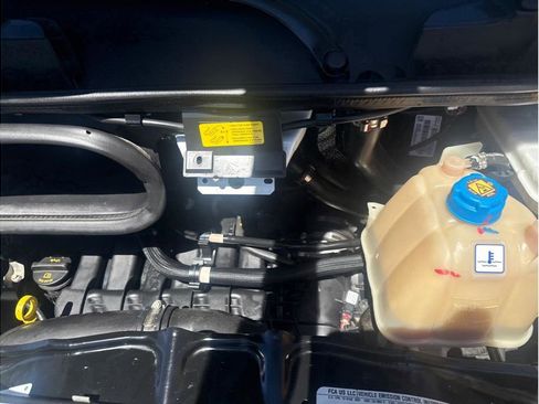 Used 2024 RAM ProMaster 2500 FWD image 19