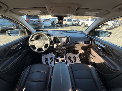 Certified 2022 GMC Terrain AT4 w/ Infotainment Package II image 9