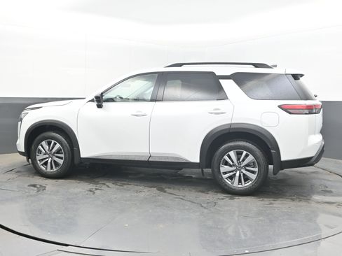 New 2026 Nissan Pathfinder SL FWD image 5