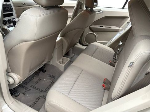 Used 2009 Dodge Caliber SXT image 10