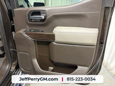 Used 2019 GMC Sierra 1500 SLE w/ SLE Value Package AWD/4WD image 23