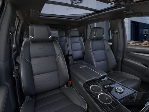 New 2026 Cadillac Escalade Sport w/ LPO, ONYX Package AWD/4WD image 17