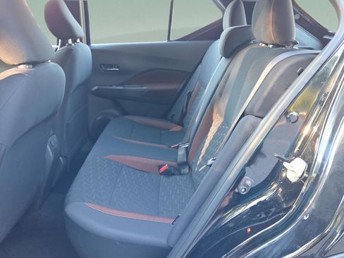 Used 2022 Nissan Kicks SR w/ Interior Electronics Package FWD image 10