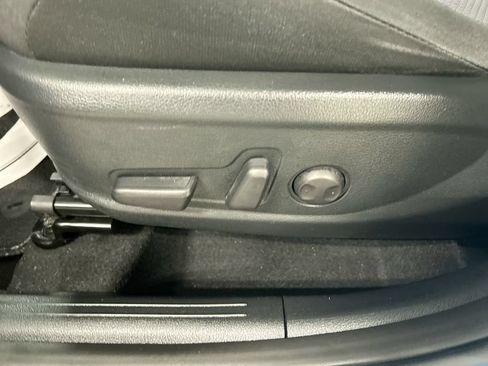 Certified 2023 Kia Soul S FWD image 10