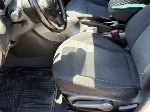 Used 2014 Nissan Juke SV w/ Navigation Package FWD image 18