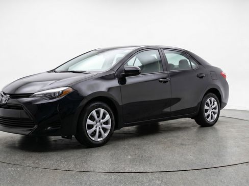 Used 2025 Toyota Corolla LE FWD image 3