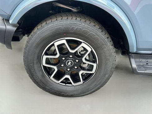 Used 2025 Ford Bronco Outer Banks image 31
