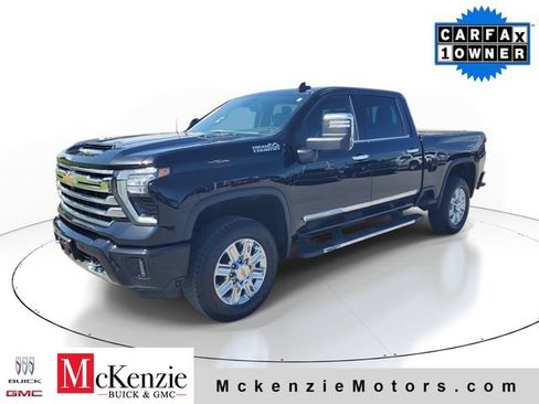 Used 2024 Chevrolet Silverado 2500 High Country w/ Z71 Off-Road Package AWD/4WD image 2