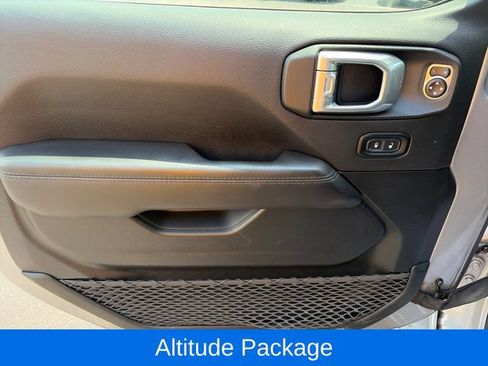 Used 2021 Jeep Wrangler Unlimited Sahara AWD/4WD image 17