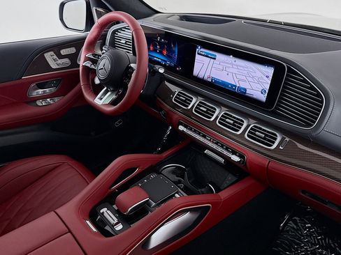 New 2026 Mercedes-Benz GLS 63 AMG 4MATIC image 17