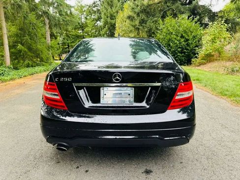 Used 2014 Mercedes-Benz C 250 Sedan image 4