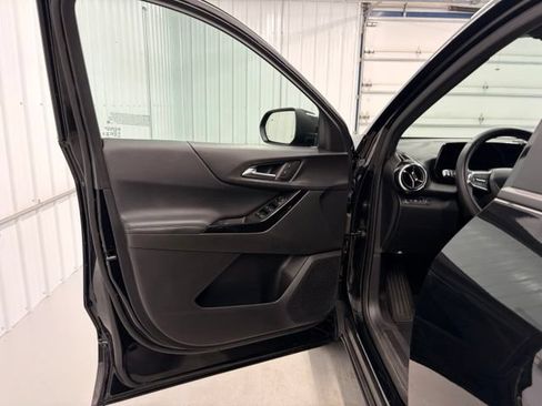 Used 2025 Chevrolet Equinox LT AWD/4WD image 14