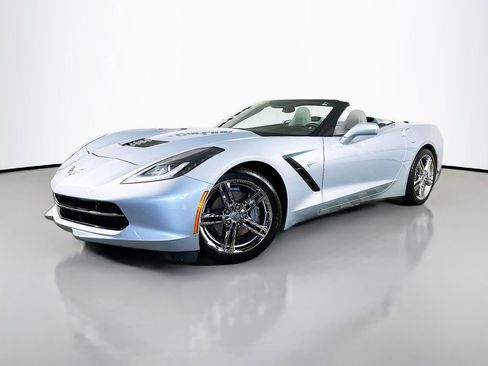 Used 2017 Chevrolet Corvette Stingray Convertible w/ 2LT Preferred Equipment Group RWD image 3
