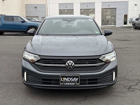 Used 2023 Volkswagen Jetta Sport FWD image 7