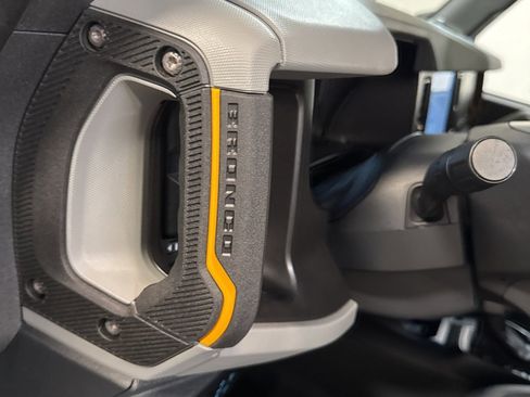 Used 2023 Ford Bronco Badlands image 8