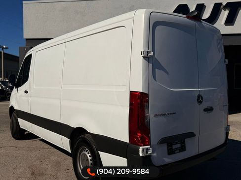 Used 2019 Mercedes-Benz Sprinter 1500 w/ Driver Convenience Package image 5