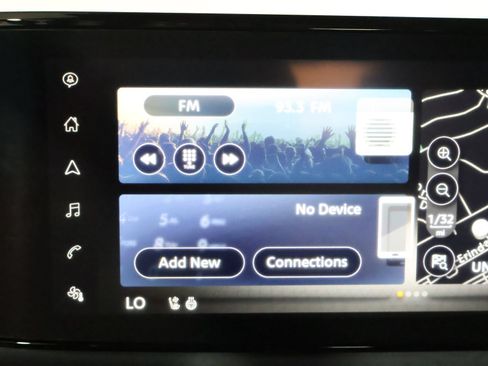 Used 2024 Nissan Ariya AWD image 36