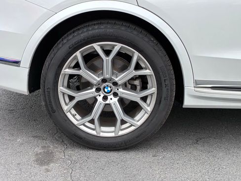 Used 2024 BMW X7 xDrive40i w/ Premium Package AWD/4WD image 67