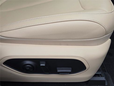 Used 2021 Jeep Grand Cherokee L Limited w/ Trailer Tow Group (B) image 5