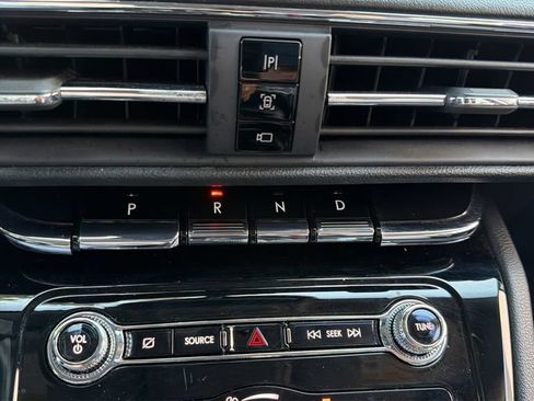 Used 2021 Lincoln Corsair FWD image 16