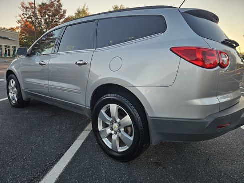 Used 2012 Chevrolet Traverse LT w/ All-Star Edition image 4