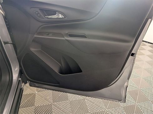 Certified 2024 Chevrolet Equinox LT image 34