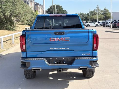 Certified 2022 GMC Sierra 1500 AT4 w/ AT4 Premium Package AWD/4WD image 5