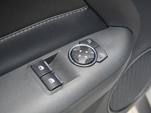 Used 2016 Ford Mustang V6 w/ Equipment Group 051A image 7