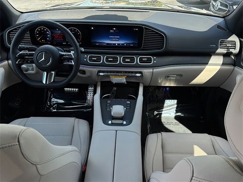New 2026 Mercedes-Benz GLS 450 4MATIC image 10