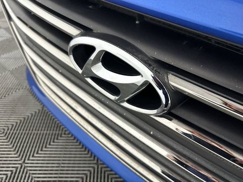 Used 2017 Hyundai Elantra Limited w/ Cargo Package image 31