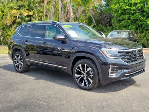 Certified 2026 Volkswagen Atlas SEL Premium R-Line AWD/4WD image 2