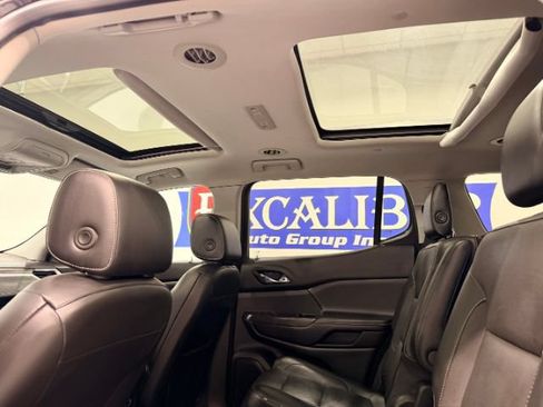 Used 2017 GMC Acadia SLT AWD/4WD image 15