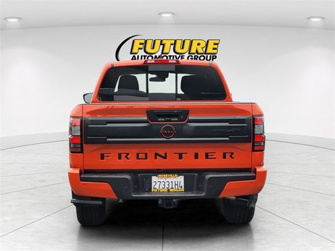 Used 2025 Nissan Frontier PRO-4X w/ Black Accent Package image 8