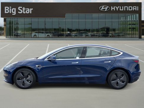 Used 2018 Tesla Model 3 Mid Range RWD image 2