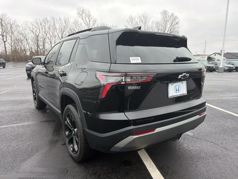 Used 2026 Chevrolet Equinox LT w/ Convenience Package II image 3