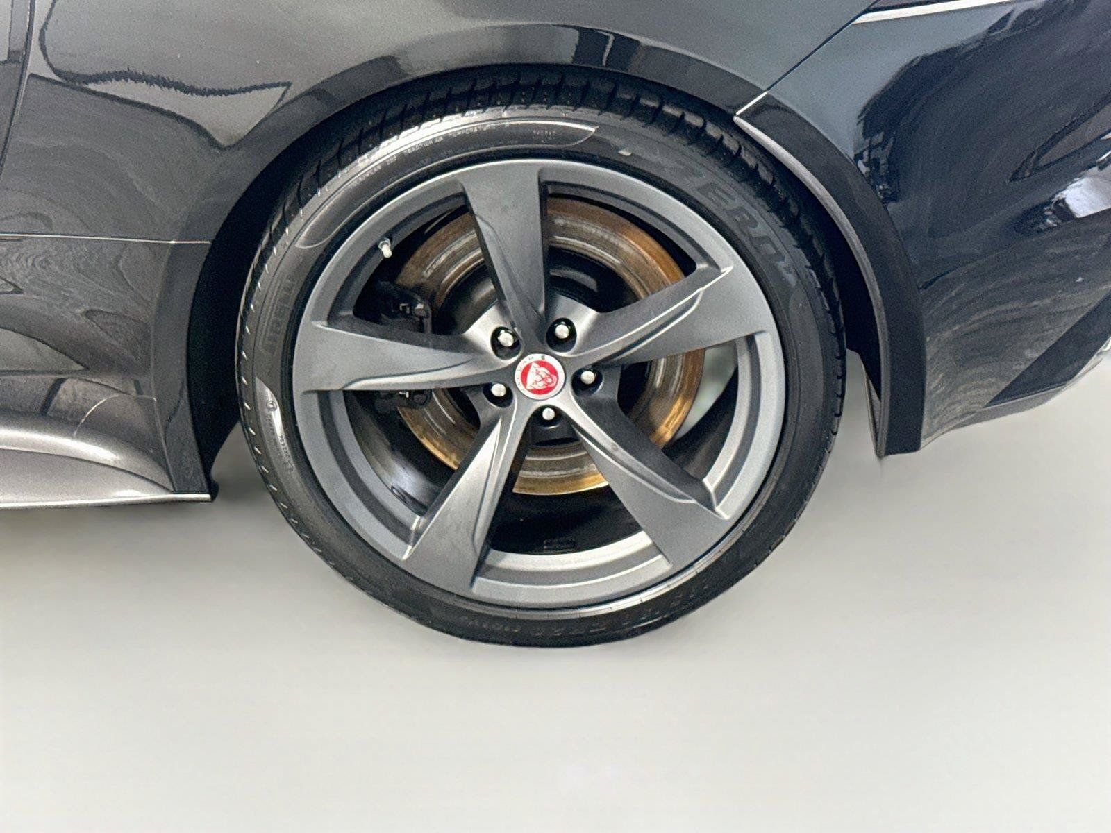 Used 2018 Jaguar F-TYPE 400 Sport RWD image 35