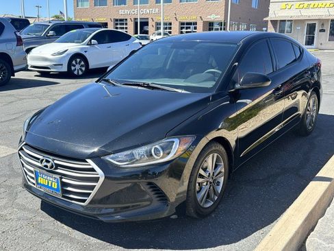 Used 2017 Hyundai Elantra SE FWD image 7
